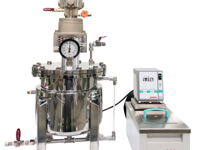 タンク温調 （ジャケット方式）